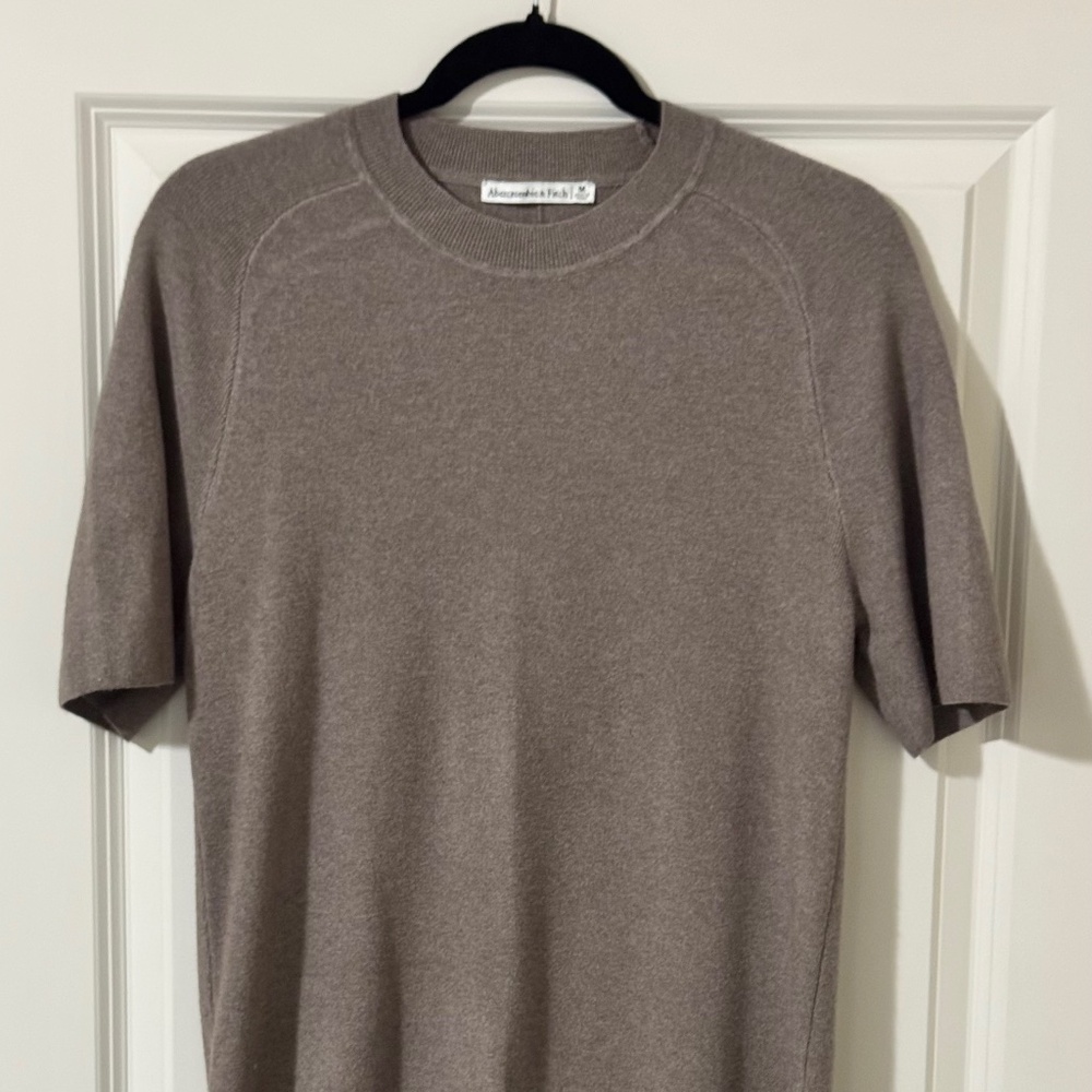 NWOT Abercrombie Short-Sleeve Mini Sweater Dress size M